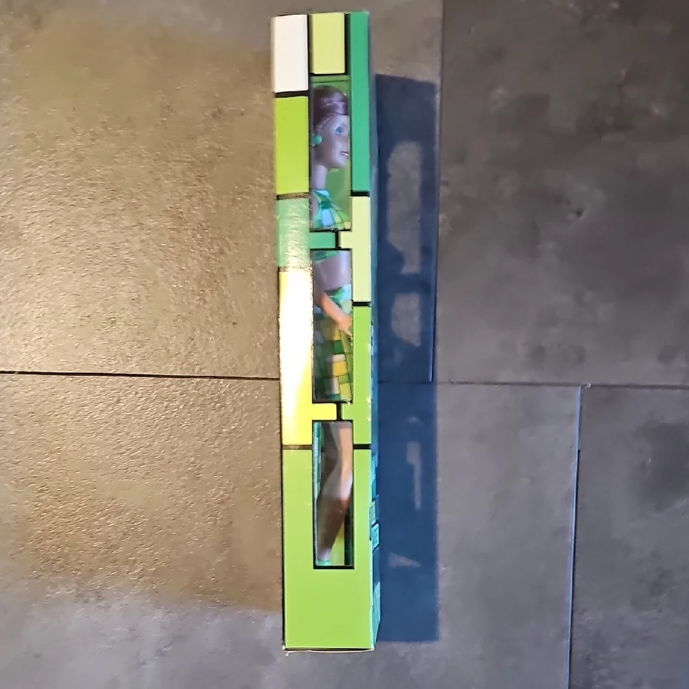 2000 Barbie Hip 2 Be Square in Green and Yellow - Picture 3 of 4